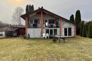 Kompakta ģimenes māja Dzērumos